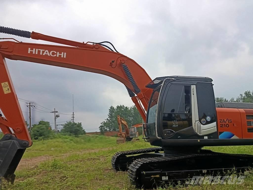 Hitachi ZX 210 Gravemaskiner på larvebånd