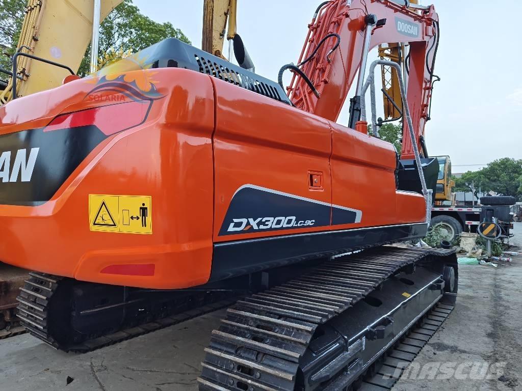 Doosan DX 300 LC Gravemaskiner på larvebånd