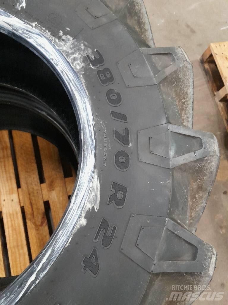 Trelleborg TM700 Hjul, Dæk og Fælge