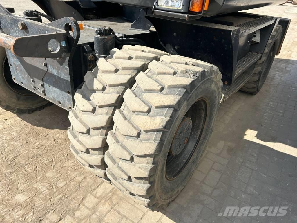 Hitachi ZX 140 W-5B Gravemaskiner på hjul