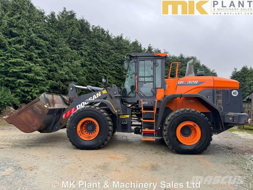 Doosan DL 320-7 Læssemaskiner på hjul