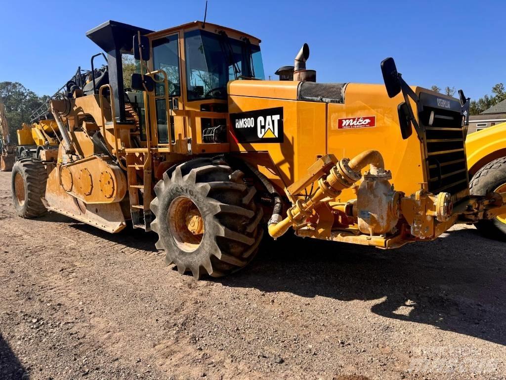CAT RM 300 Asfaltrecyclere