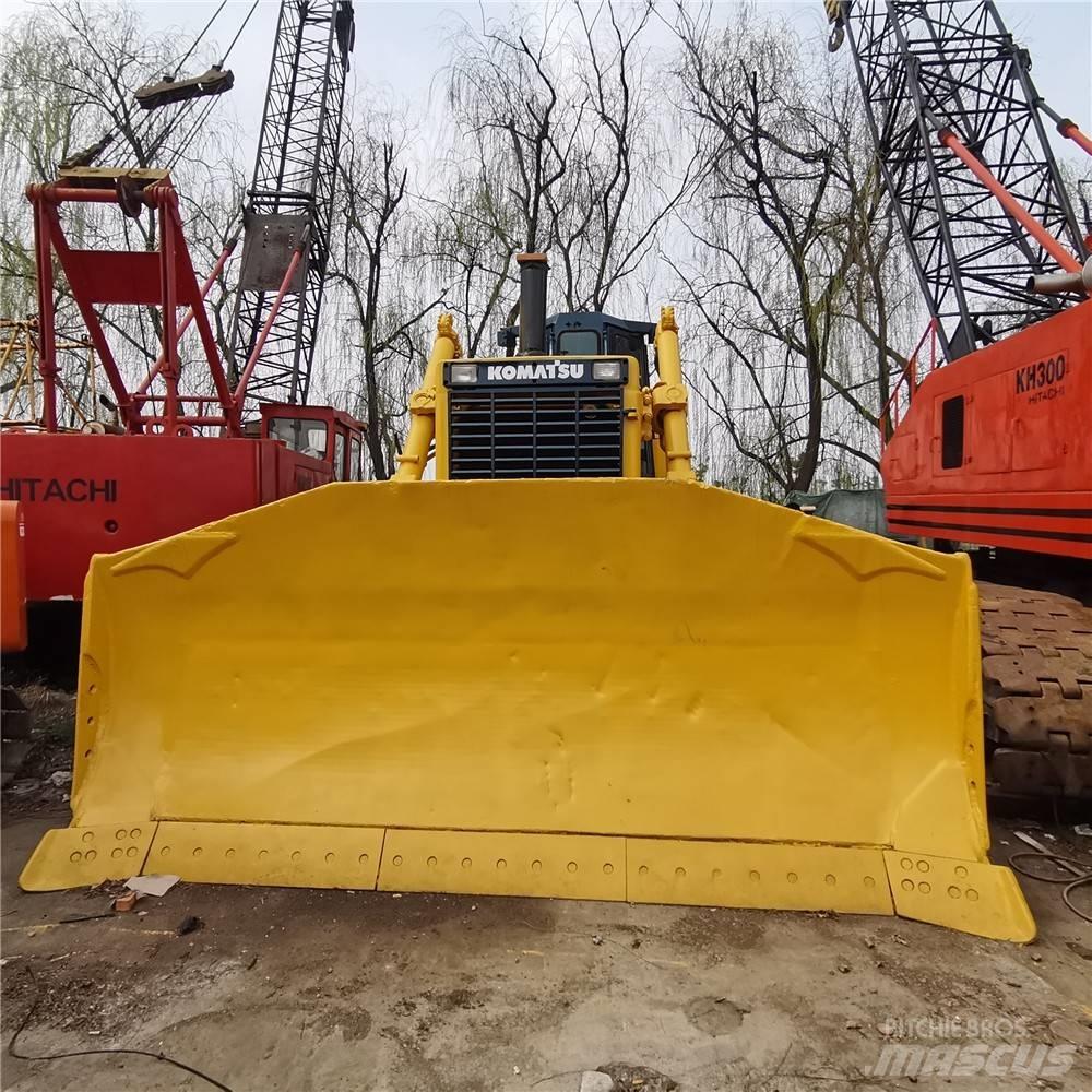 Komatsu d155a-2 Bulldozer på larvebånd