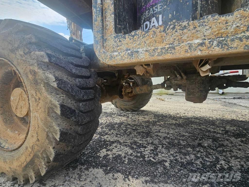 Hyundai HW60 Gravemaskiner på hjul