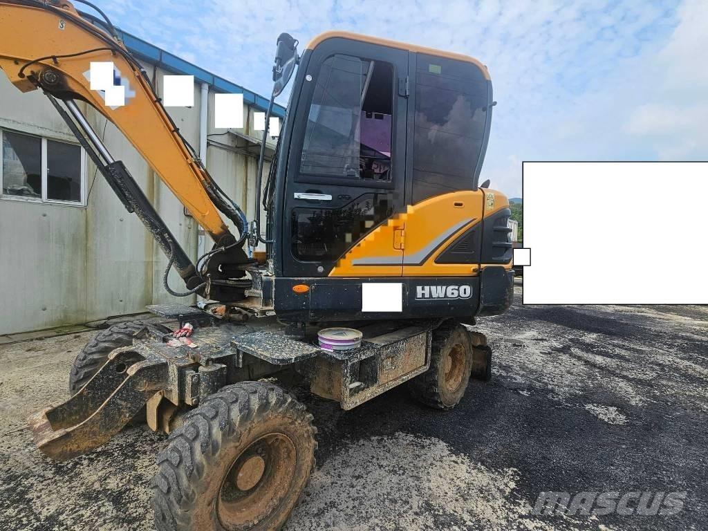 Hyundai HW60 Gravemaskiner på hjul
