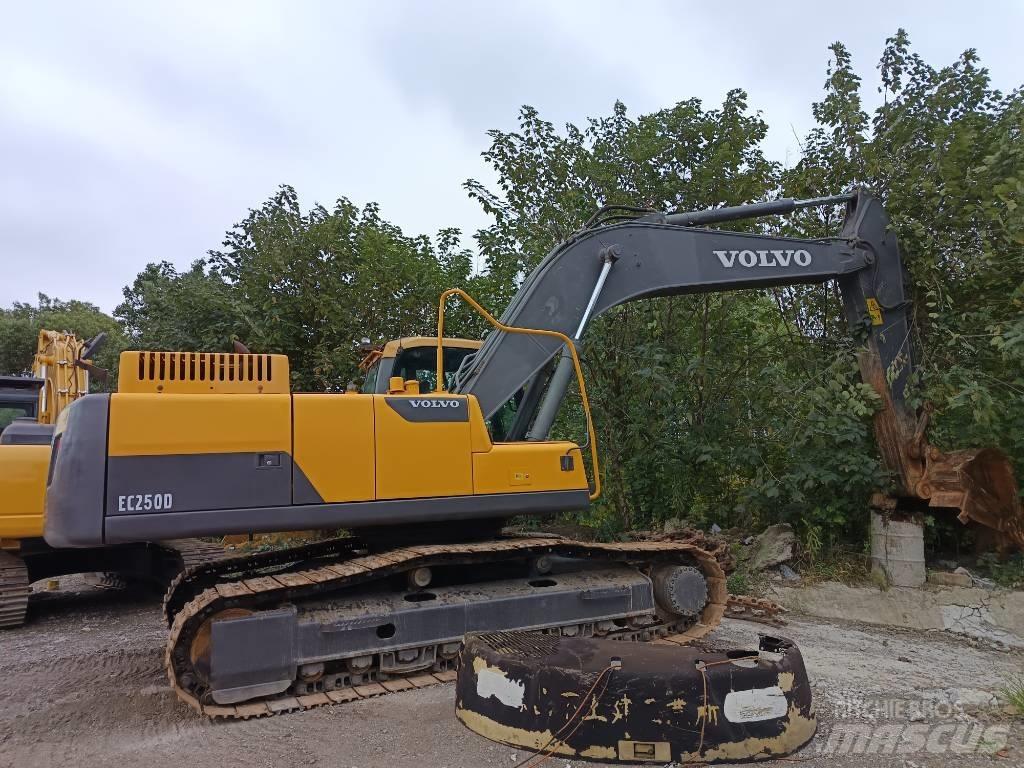 Volvo EC 250 Gravemaskiner på larvebånd