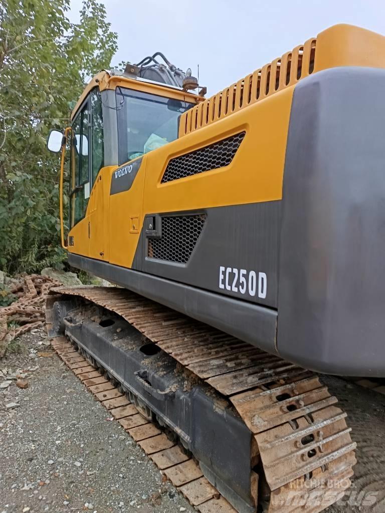 Volvo EC 250 Gravemaskiner på larvebånd