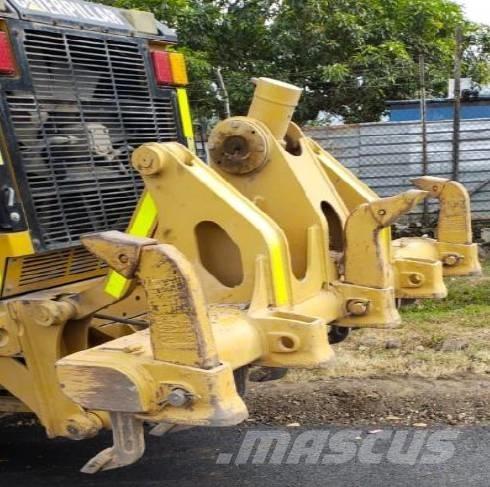 CAT 140 M Vejhøvle / Gradere