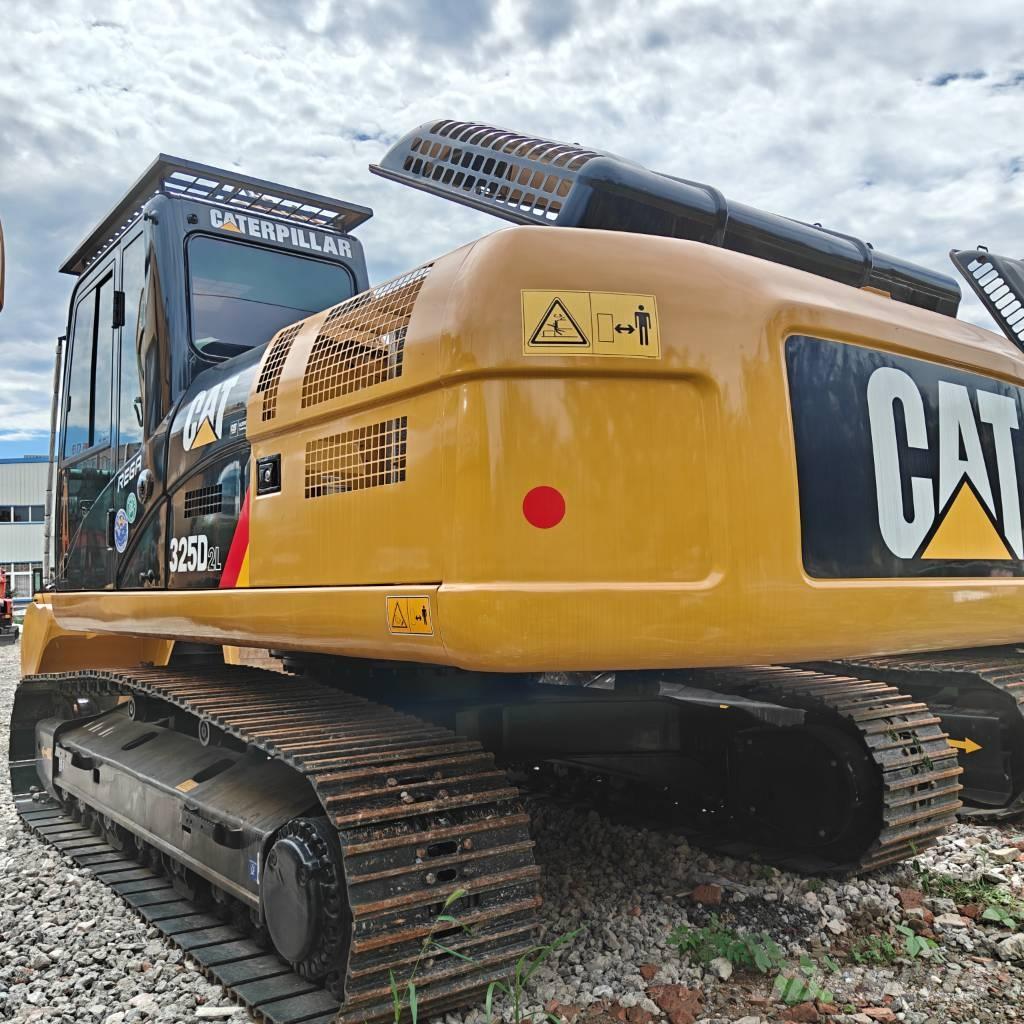 CAT 325 D Gravemaskiner på larvebånd