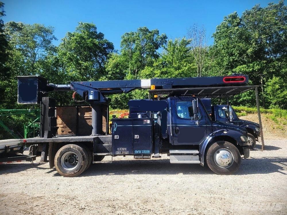 Freightliner M2106 Lastbilmonterede lifte