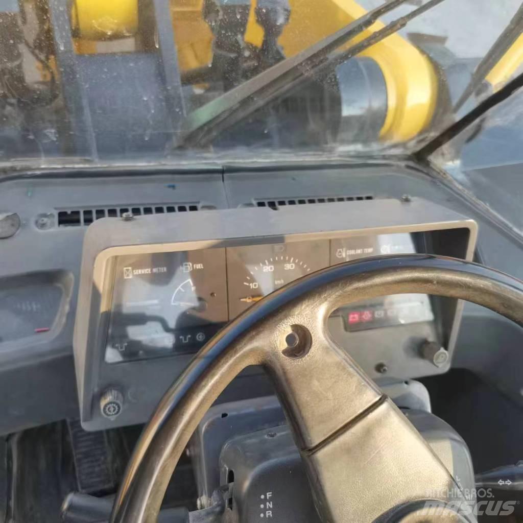 Komatsu WA 320-5 Læssemaskiner på hjul