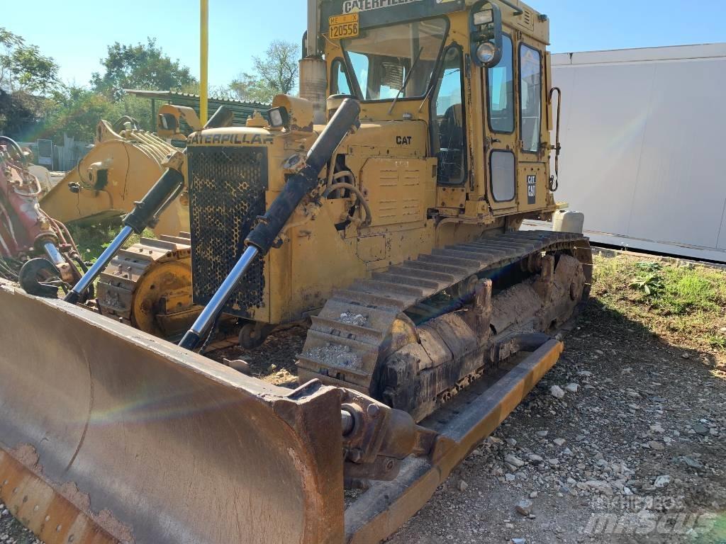CAT D5B Bulldozer på larvebånd
