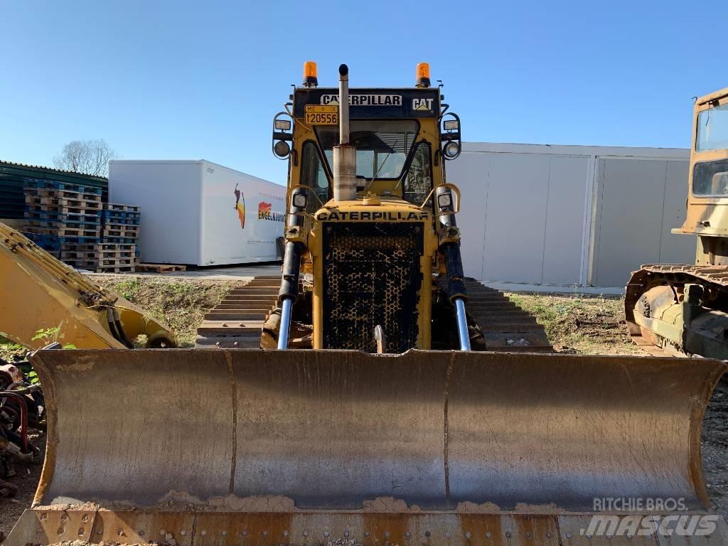 CAT D5B Bulldozer på larvebånd