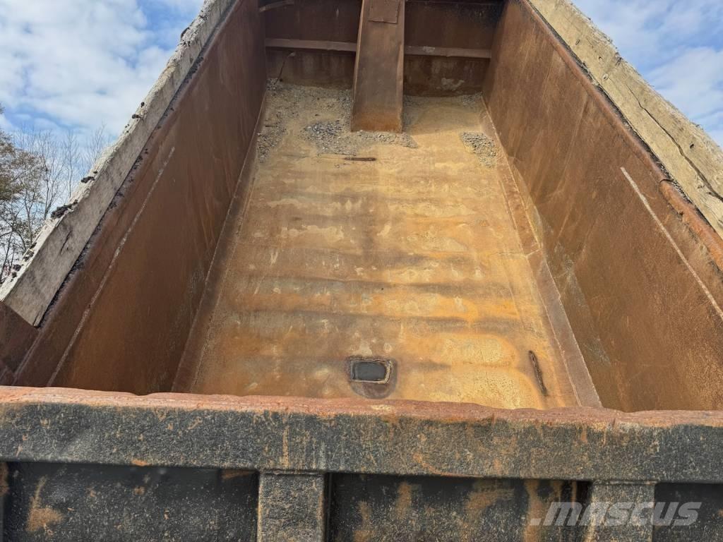 Mack RD 688 S Lastbiler med tip