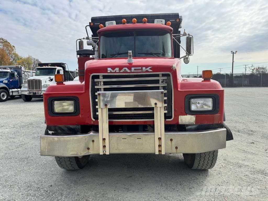 Mack RD 688 S Lastbiler med tip
