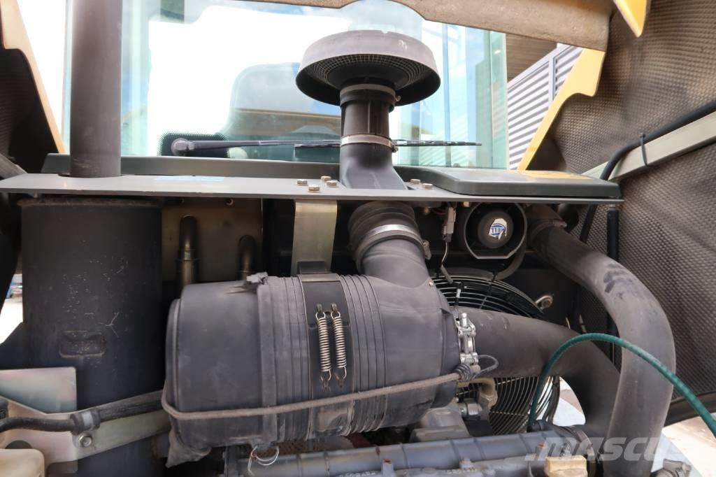 Liebherr L 506 Læssemaskiner på hjul