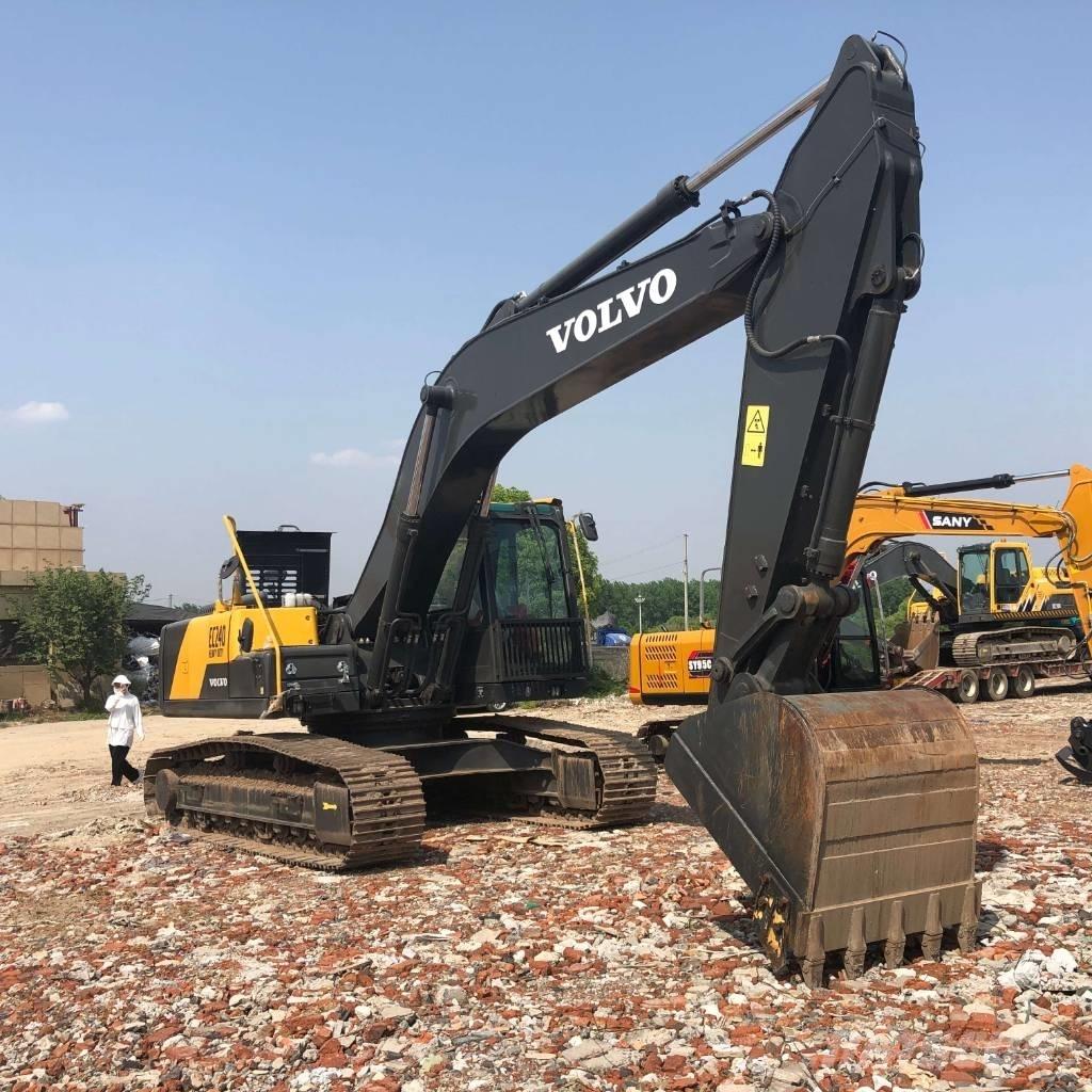 Volvo EC240 Gravemaskiner på larvebånd