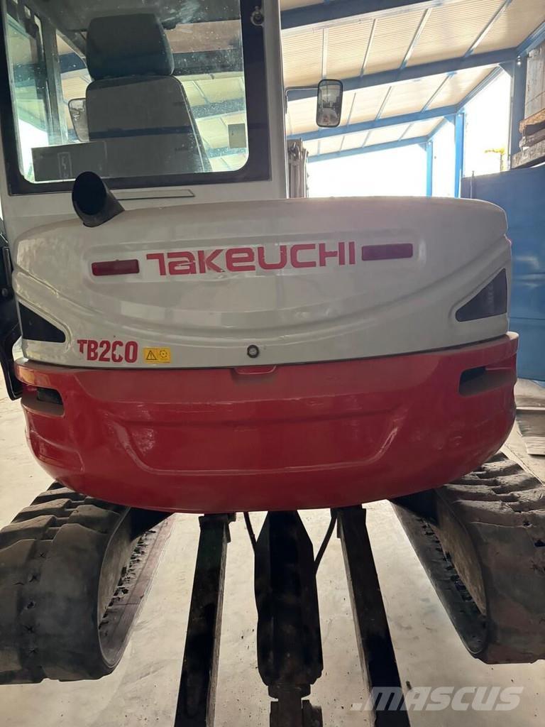 Takeuchi TB260 Minigravemaskiner