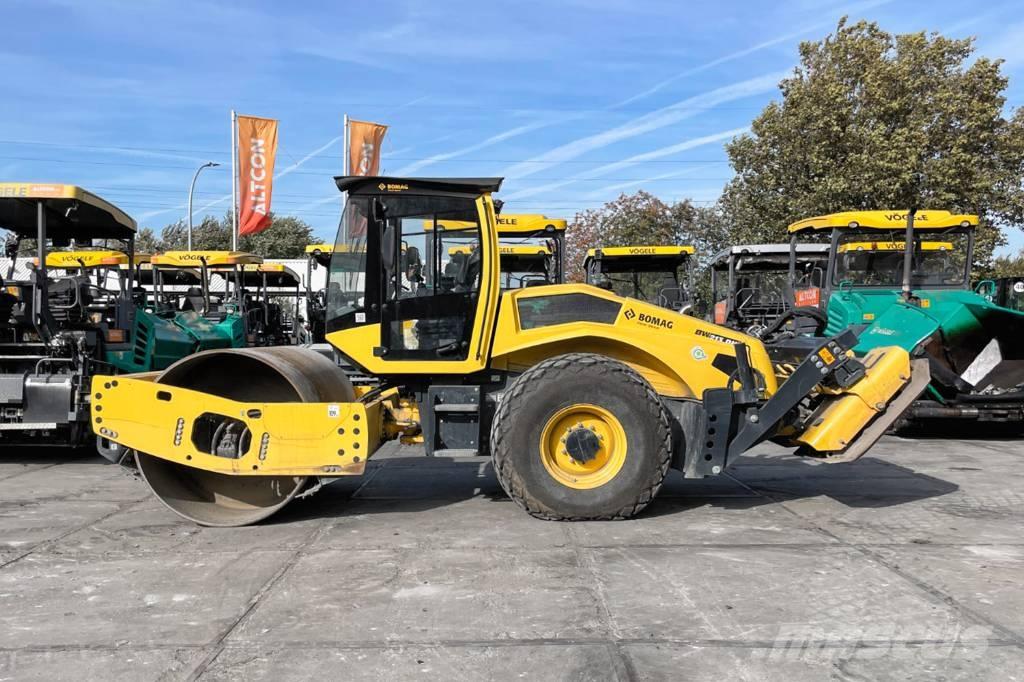 Bomag BW 213 D-5 Enkelt tromle