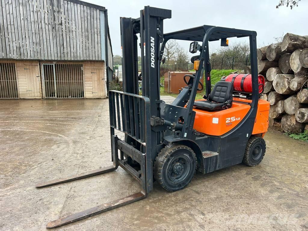 Doosan G 25 GP Plus LPG gaffeltrucks