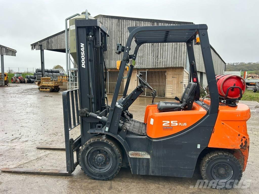 Doosan G 25 GP Plus LPG gaffeltrucks