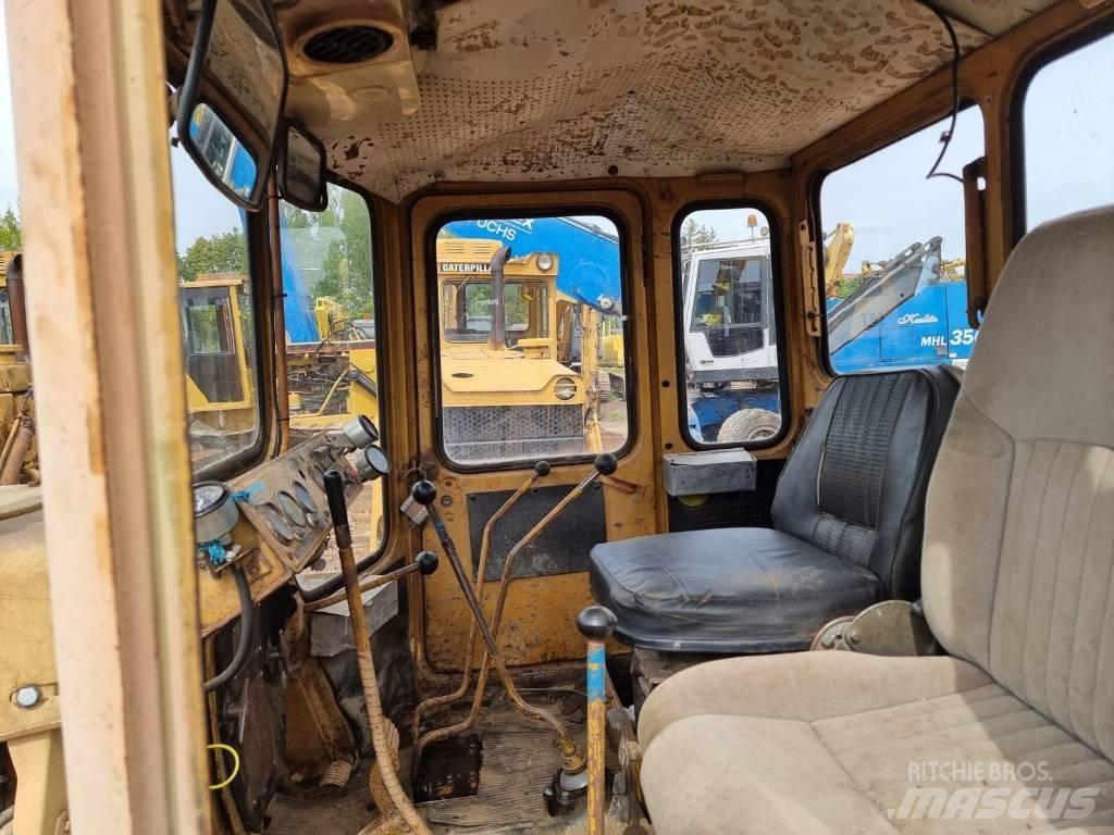 CAT T 130 Bulldozer på larvebånd