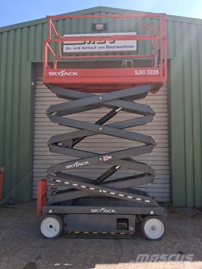 SkyJack SJ III 3226 Saxlifte