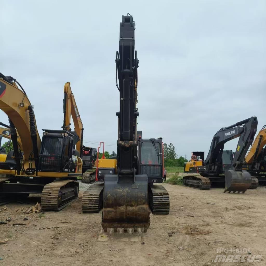 Volvo EC 240 Gravemaskiner på larvebånd