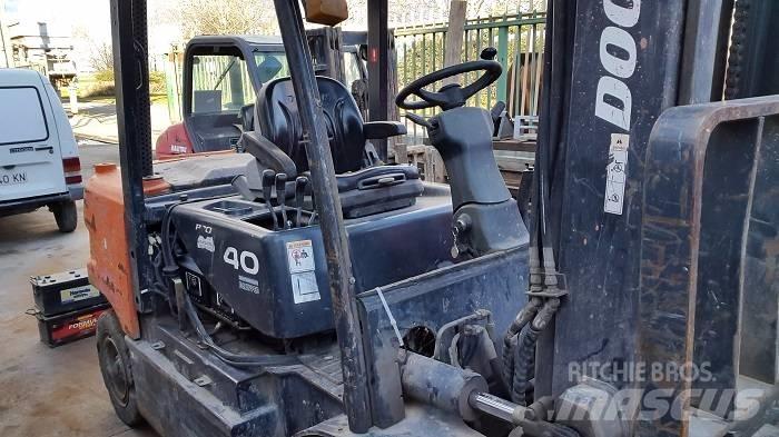 Doosan D40 SC-5 Diesel gaffeltrucks