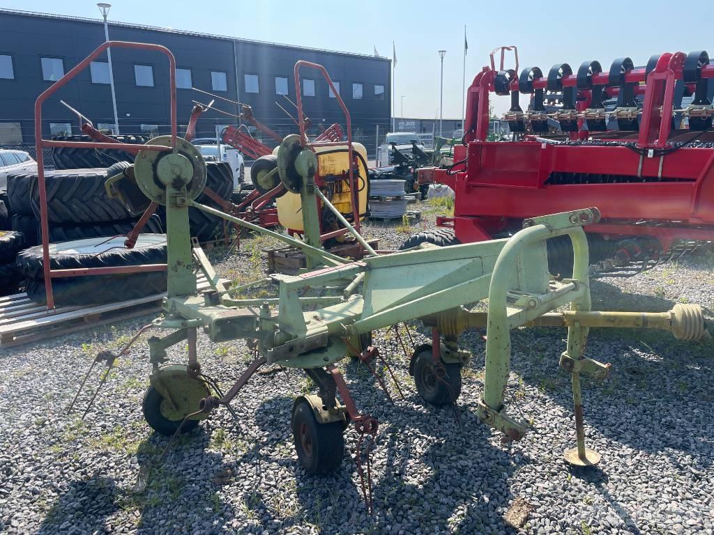 CLAAS W 600 River og høvendere