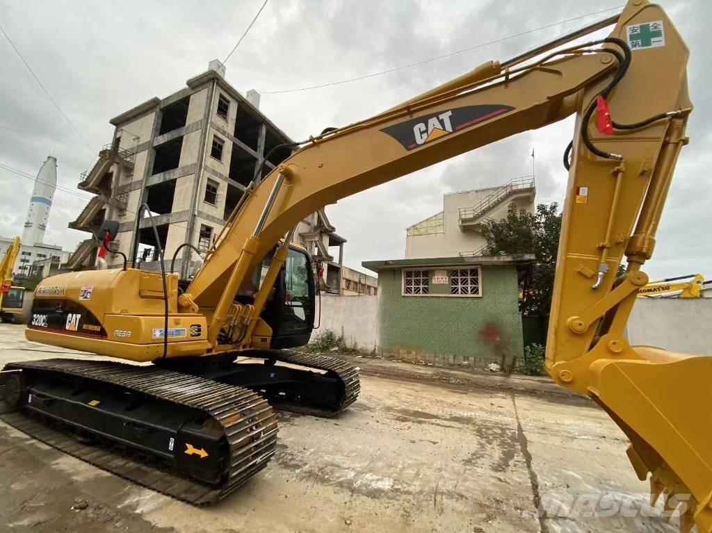 CAT 320 C L Gravemaskiner på larvebånd