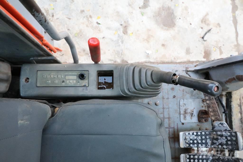 Hitachi ZX 200 LC-3 Gravemaskiner på larvebånd