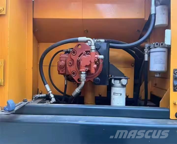 Hyundai R220LC-9S Gravemaskiner på larvebånd