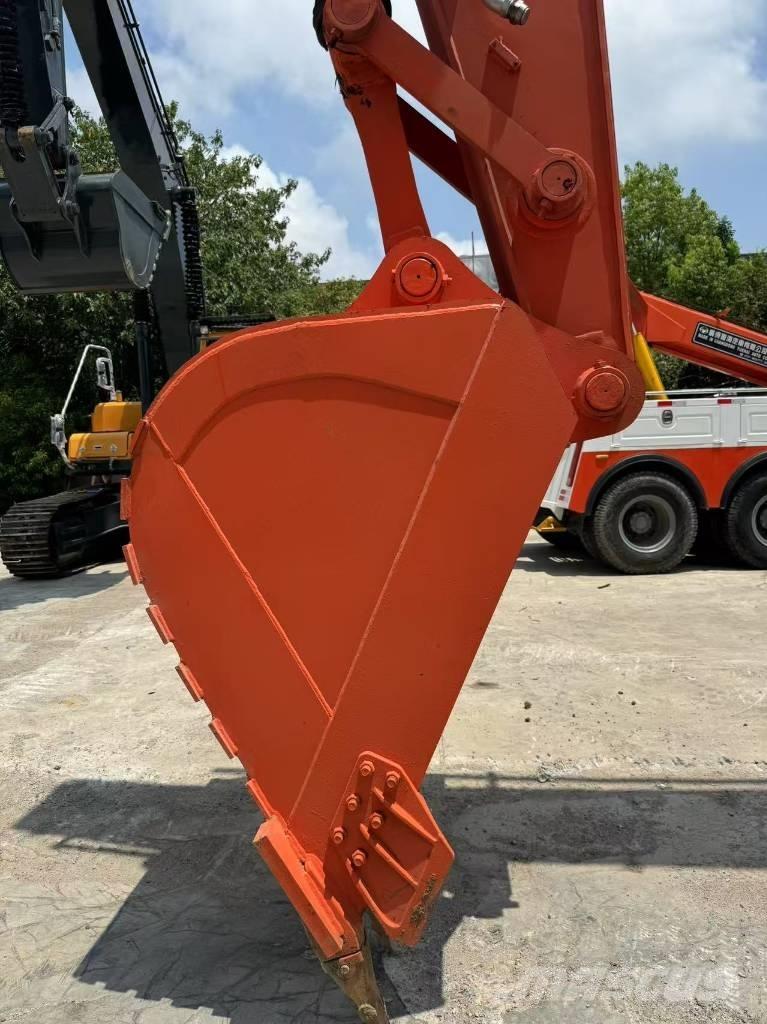 Hitachi ZX350H Gravemaskiner på larvebånd