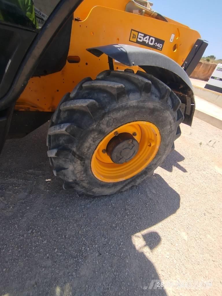 JCB 540-140 Teleskoplæssere