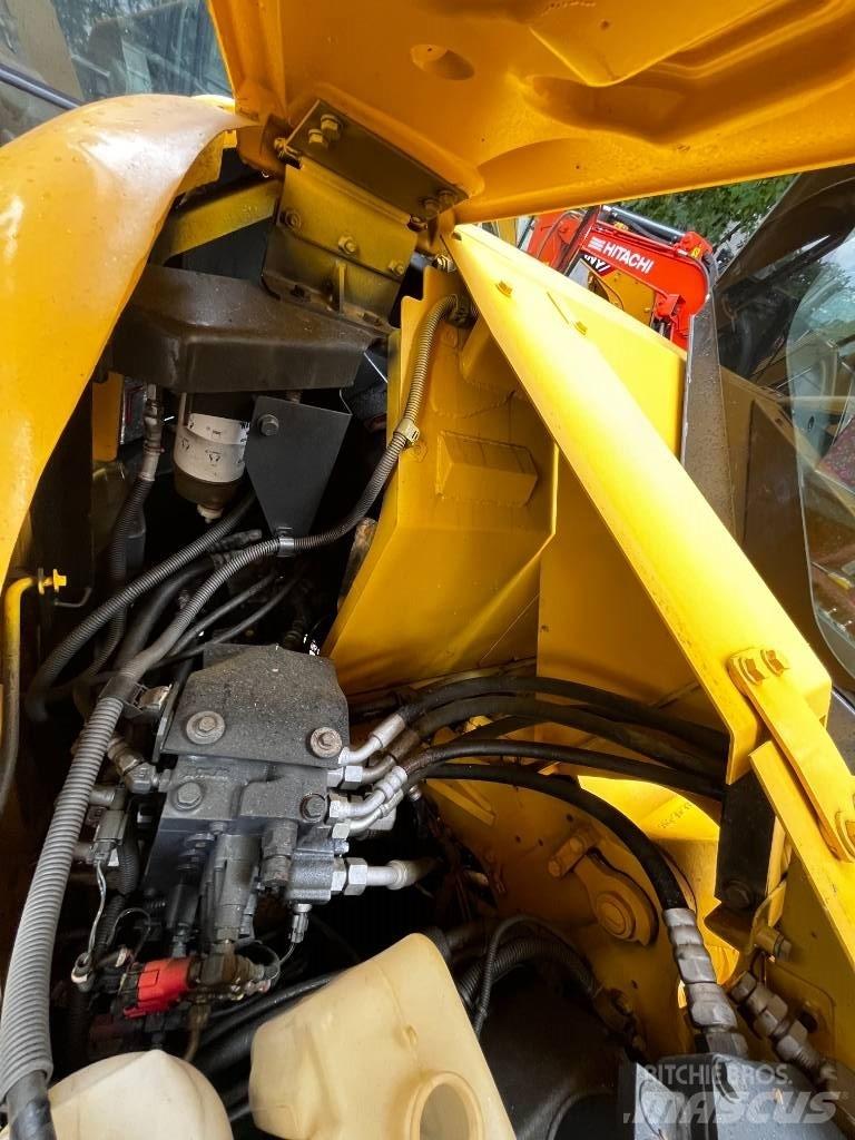 Komatsu PC78US-8 Gravemaskiner på larvebånd