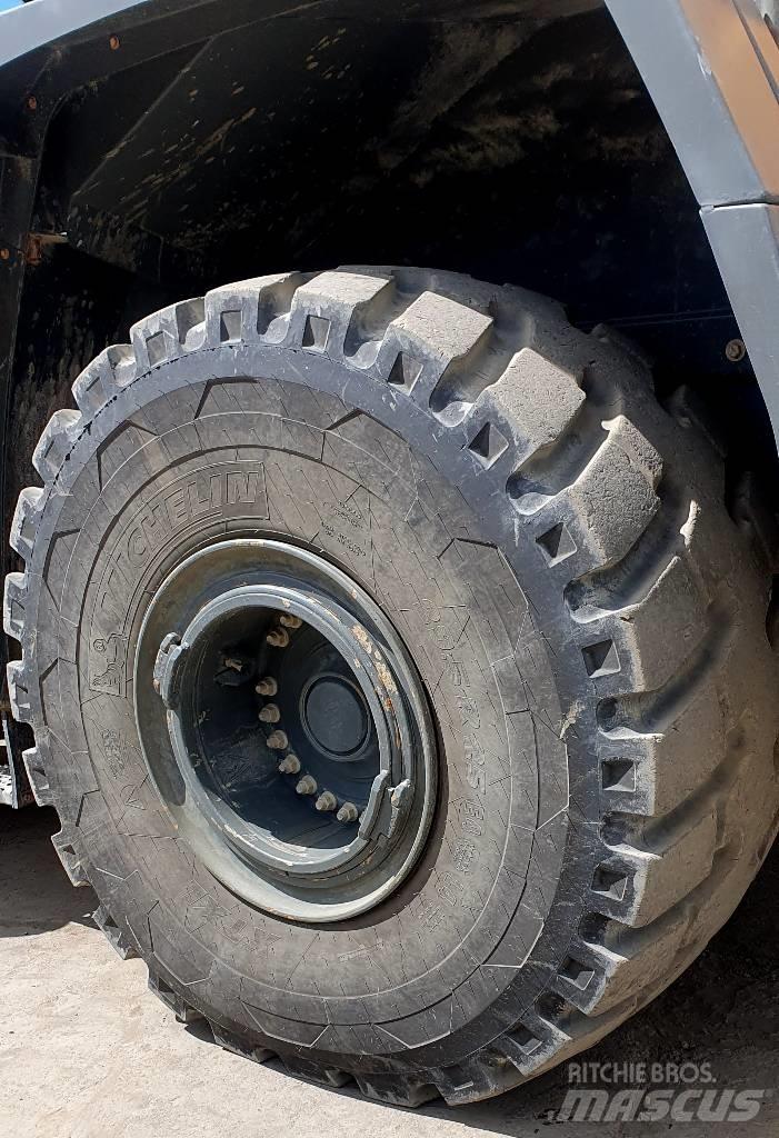 Liebherr L 586 Læssemaskiner på hjul