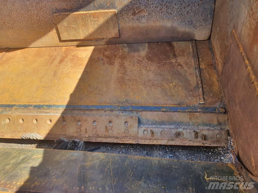 CAT 627 F Skrabere