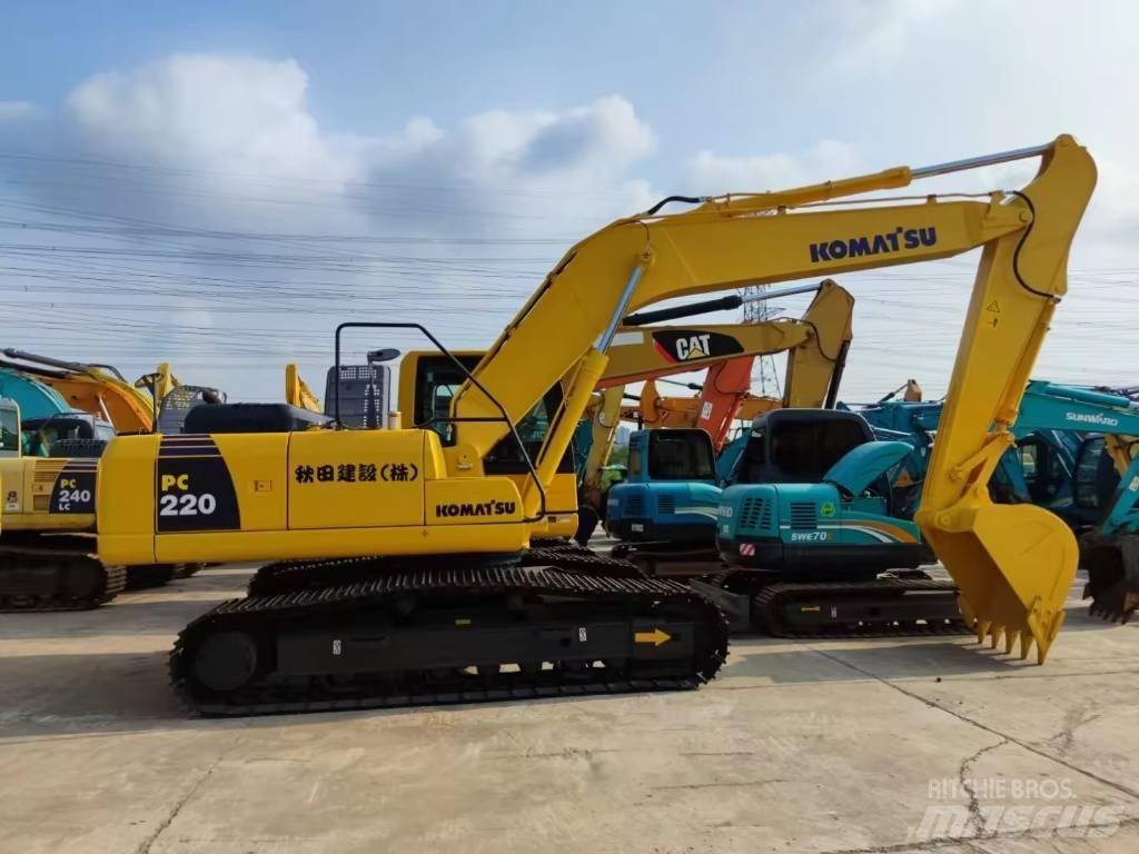 Komatsu PC 220 Gravemaskiner på larvebånd