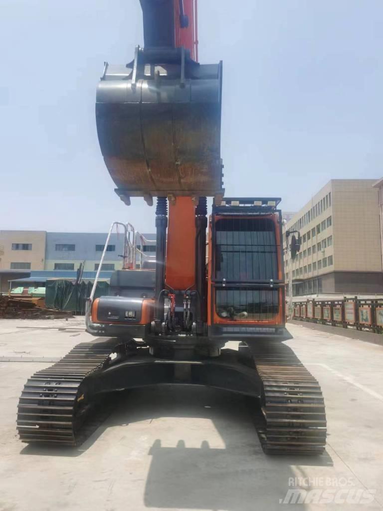 Doosan DX 300 LC Gravemaskiner på larvebånd