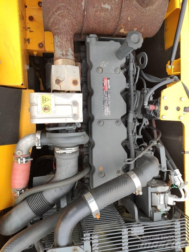 Komatsu PC 200 LC-8L Gravemaskiner på larvebånd