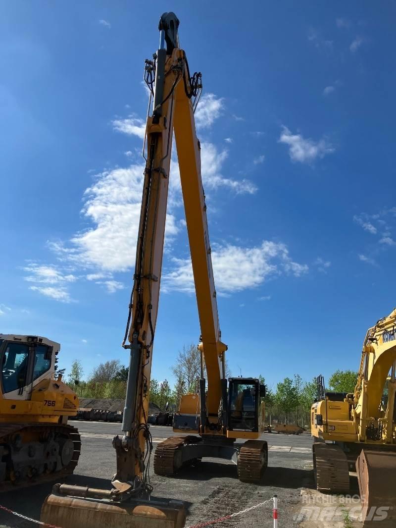 Liebherr R936 Gravemaskiner på larvebånd