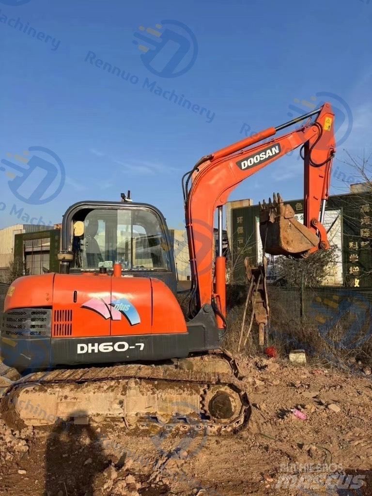 Doosan DH 60 Gravemaskiner på larvebånd