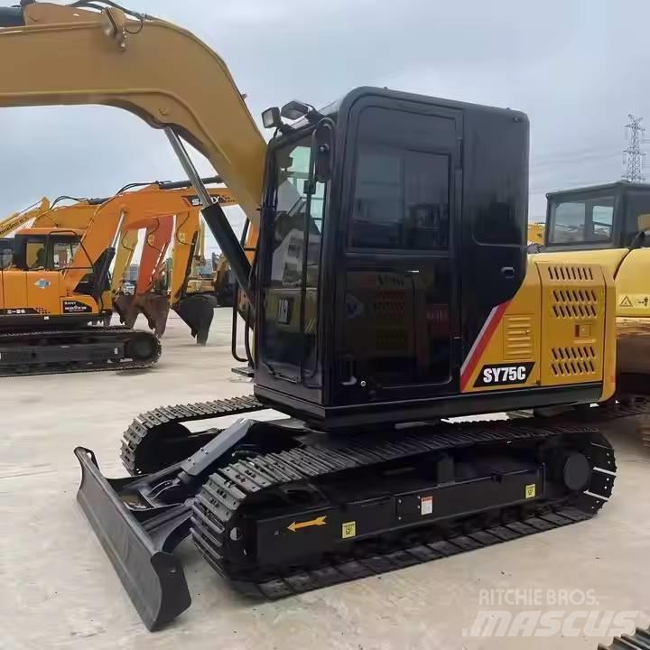 Sany SY75C Midi-gravemaskiner 7t - 12t
