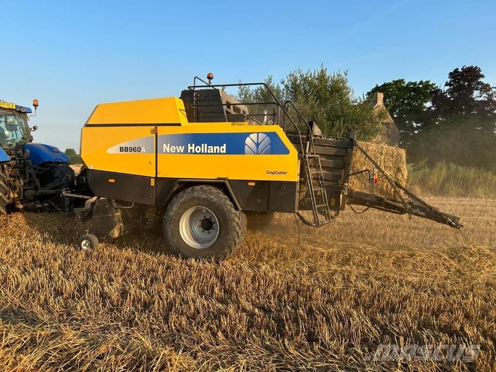 New Holland BB960A Pressere til firkantede baller