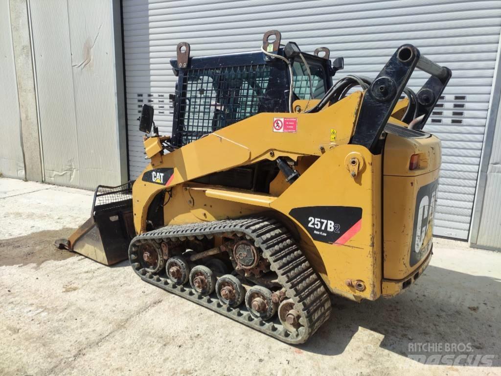 CAT 257 B 2 Larvebåndslæssere
