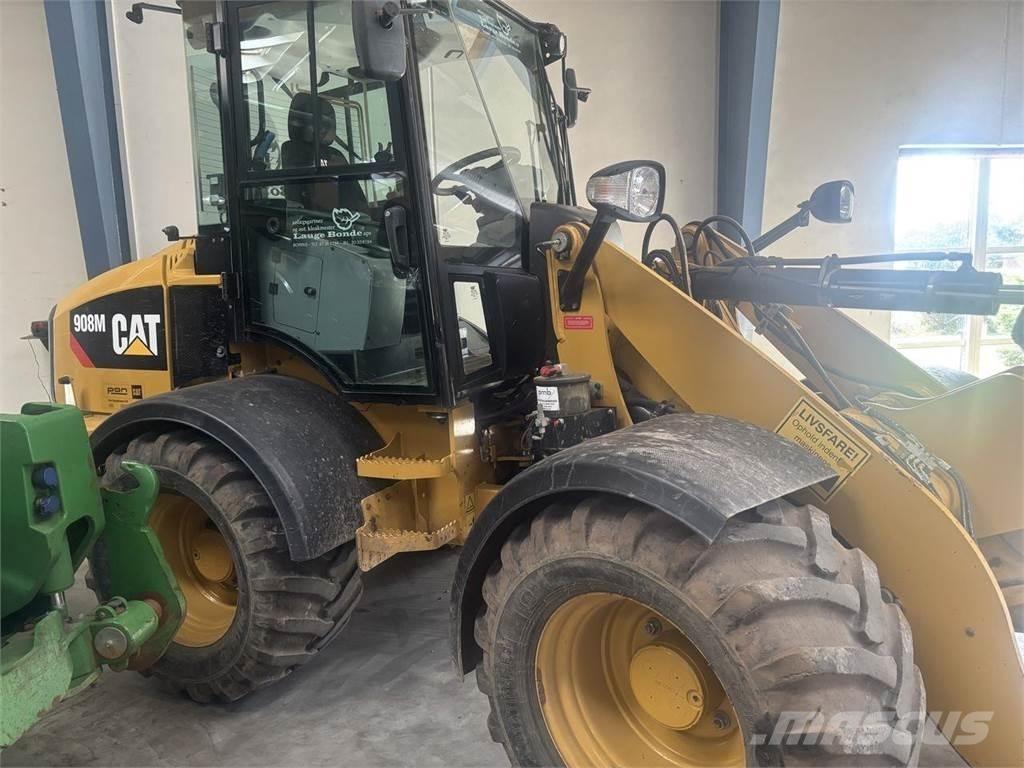 CAT 908M Læssere