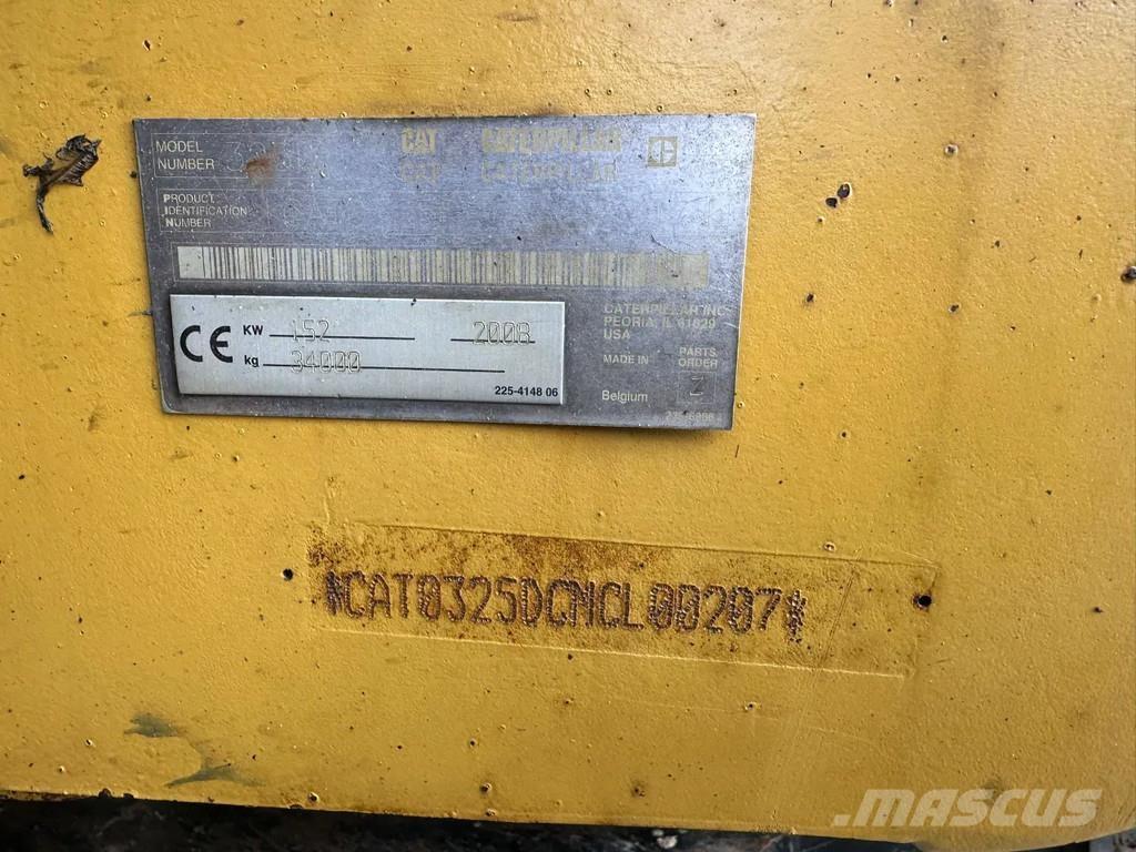 CAT 325 DL Gravemaskiner på larvebånd