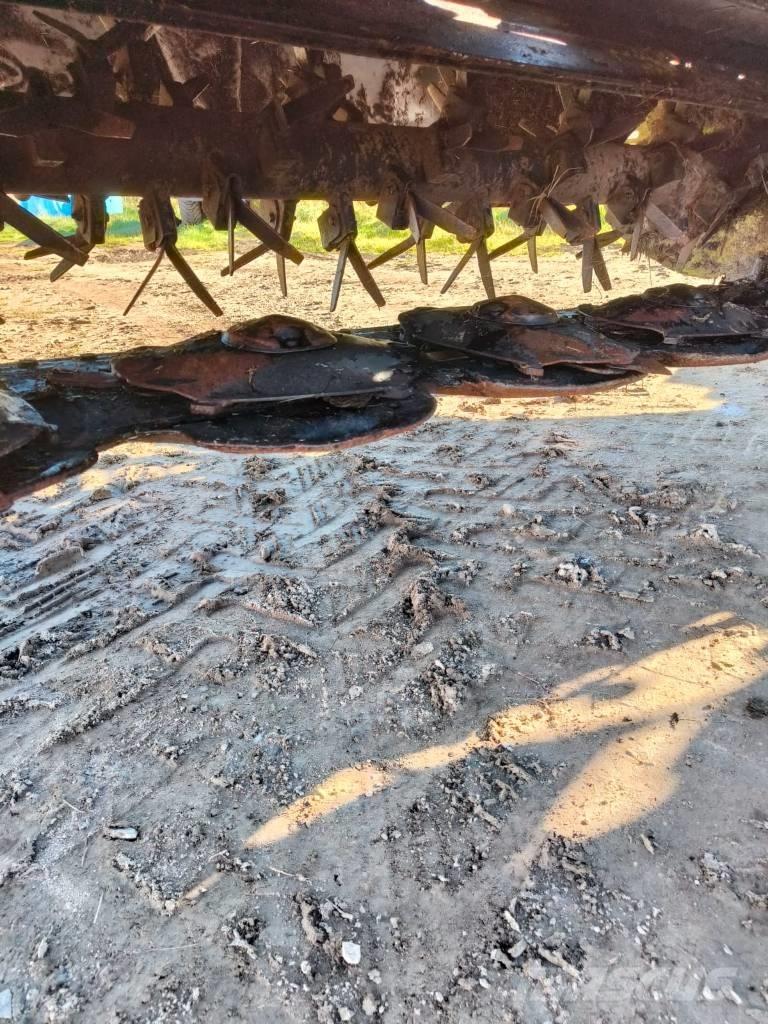 CLAAS DISCO 8200 T Kombihøstere