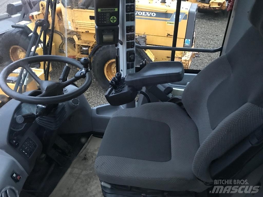 Volvo L120H Læssemaskiner på hjul